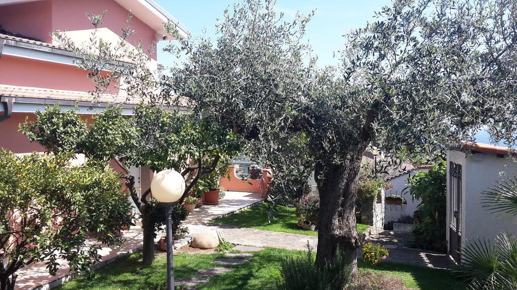 Azienda Agrituristica Villa Arianna Imperia Kültér fotó