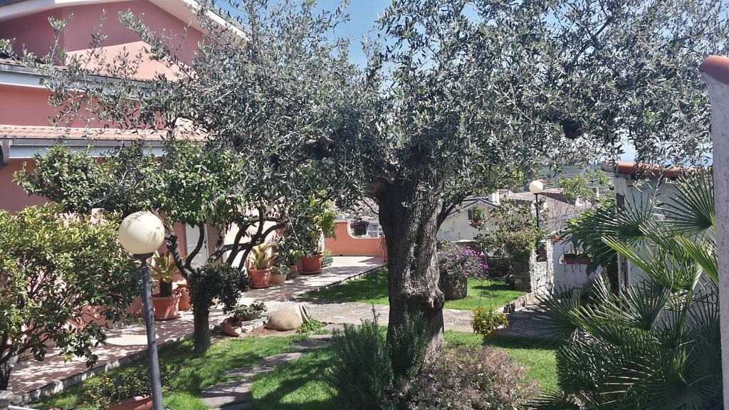 Azienda Agrituristica Villa Arianna Imperia Kültér fotó